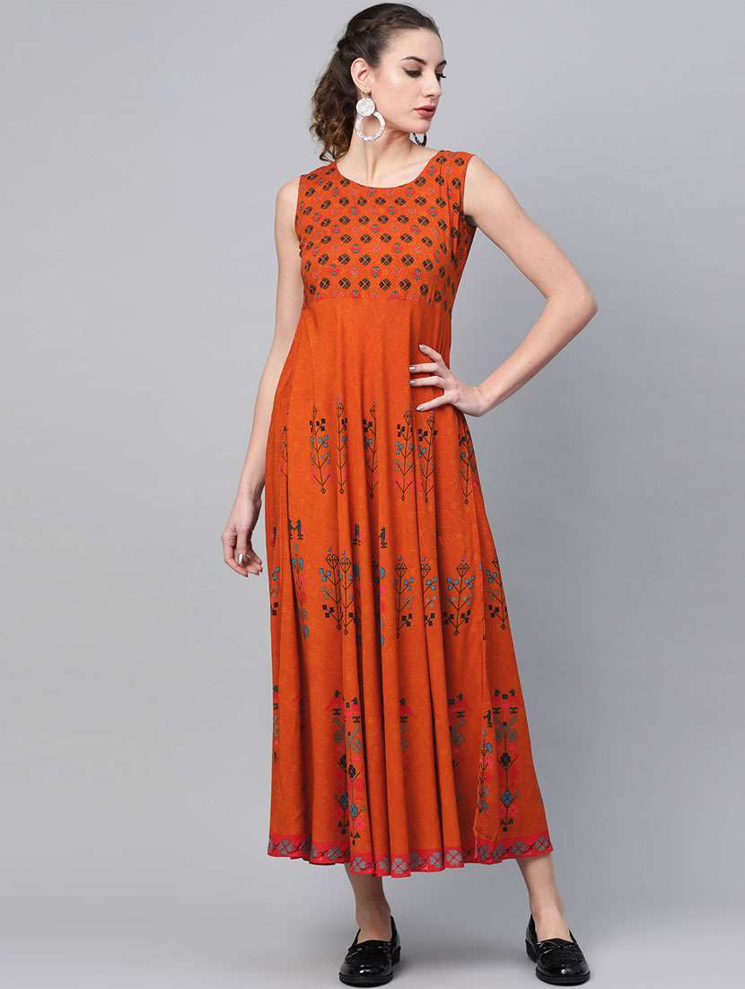 round neck printed flared maxi dress
