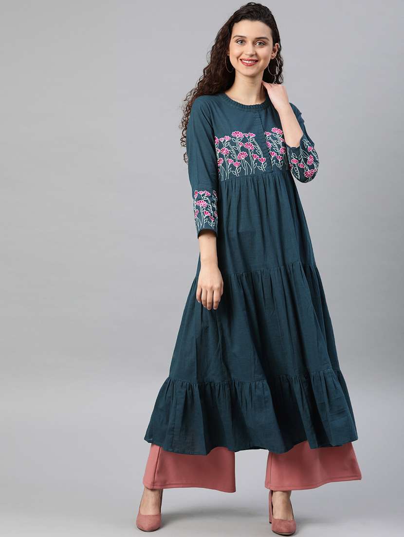 embroidered tiered flare kurta