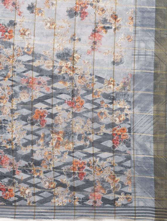 floral printed saree with blouse - 16876937 - Standard Image - 4