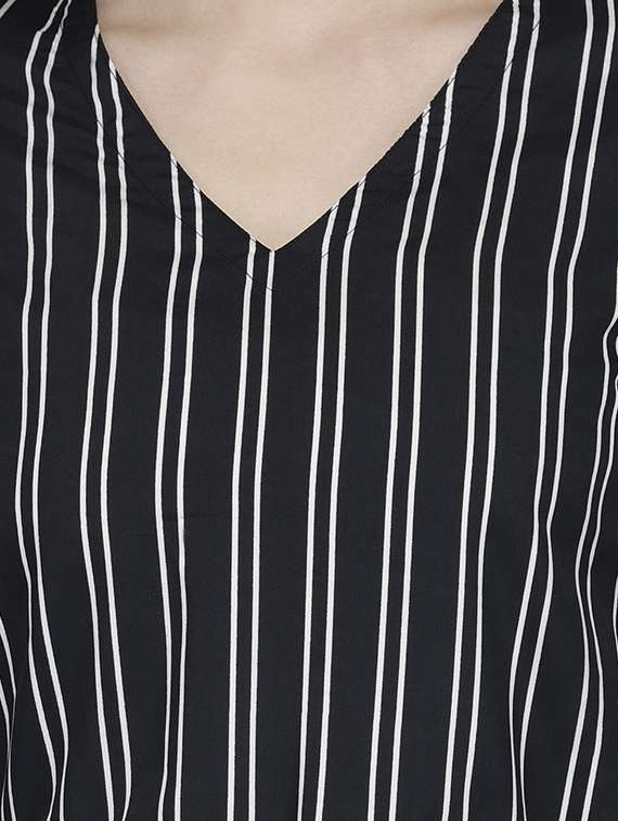 bell sleeved striped romper  - 16877716 -  Standard Image - 4