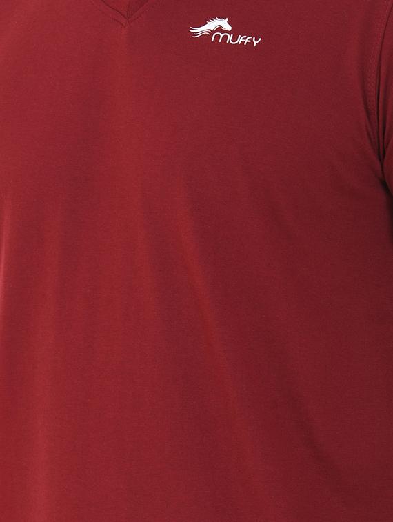 red solid t-shirt - 16933519 - Standard Image - 4