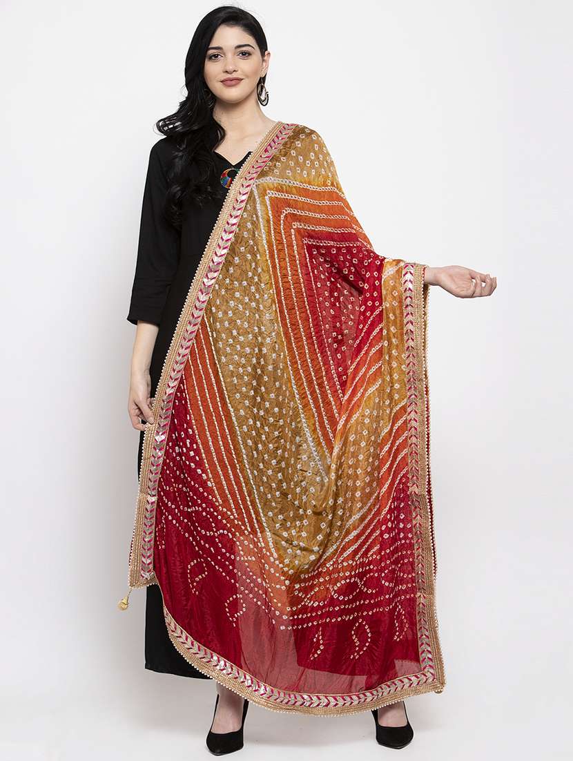 bordered bandhani dupatta