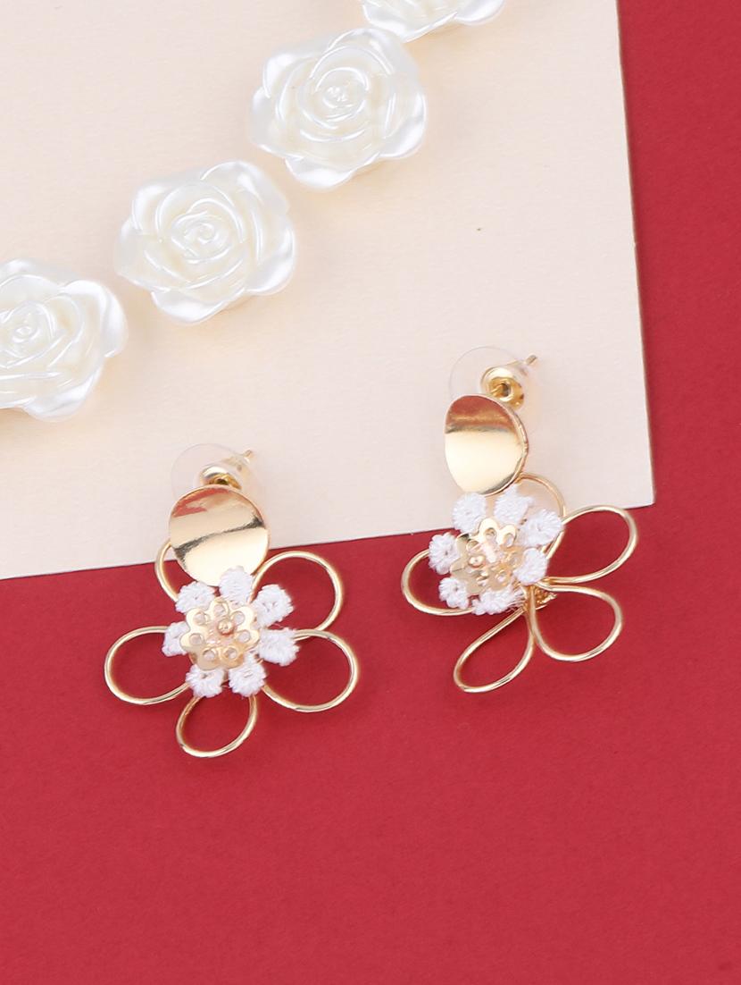 gold metal studs earring - 16979450 -  Zoom Image - 0