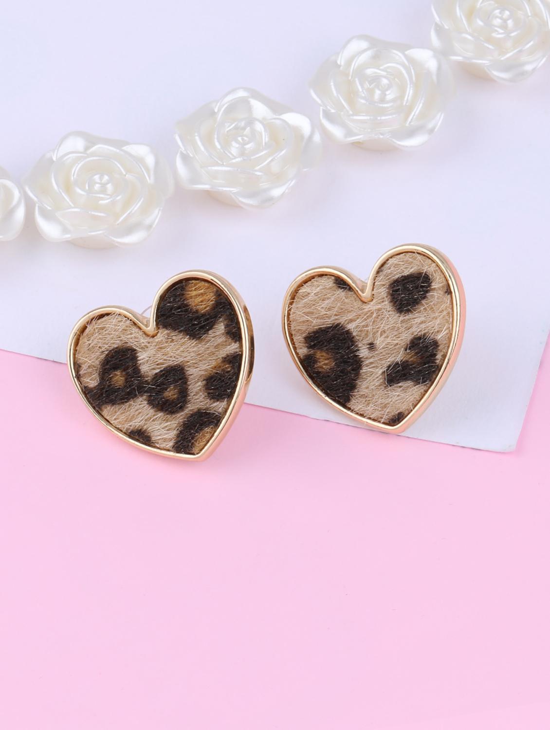 gold metal studs earring - 16991828 - Zoom Image - 0