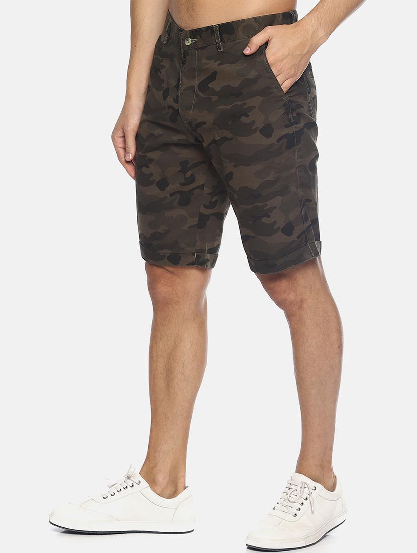 green camouflage bermuda - 17027037 -  Standard Image - 1