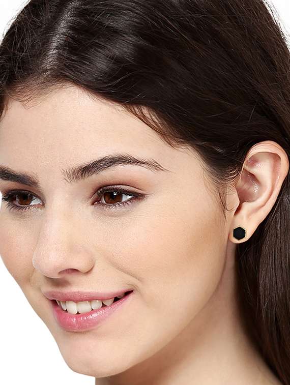 black metal studs earring - 17041151 -  Standard Image - 1