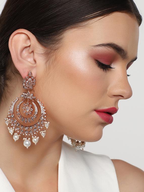 gold metal chandballi earring - 17041351 - Standard Image - 1