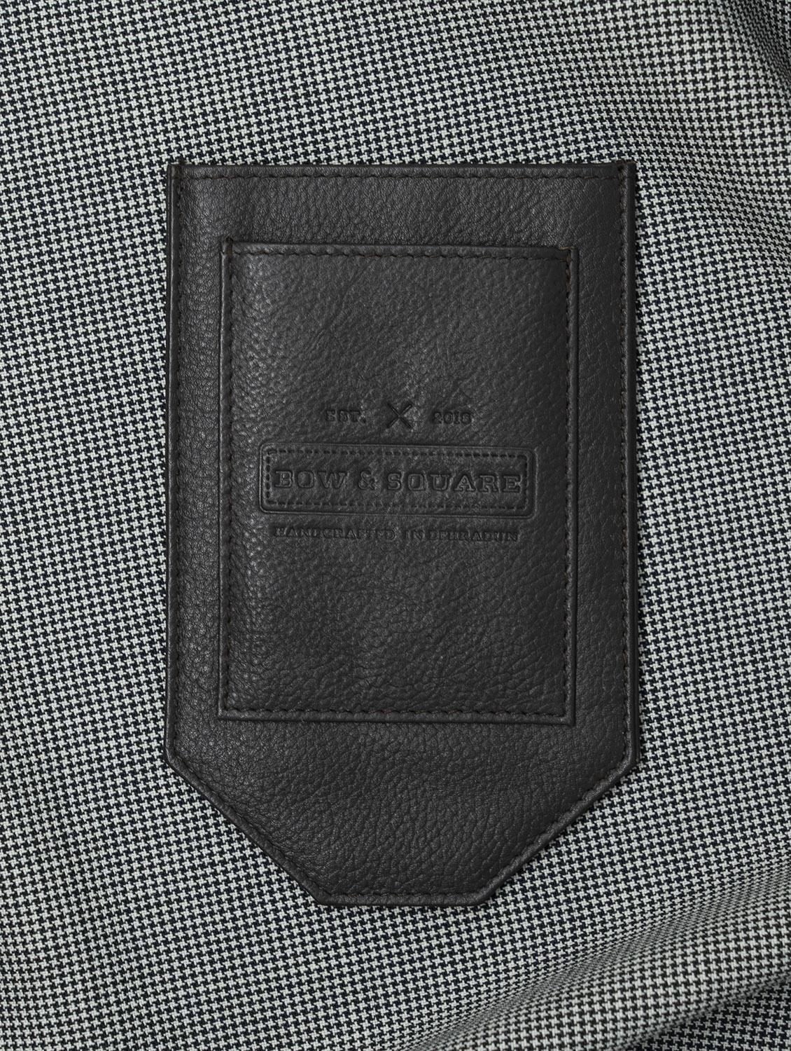 chocolate brown leather card holder - 17062374 -  Standard Image - 1