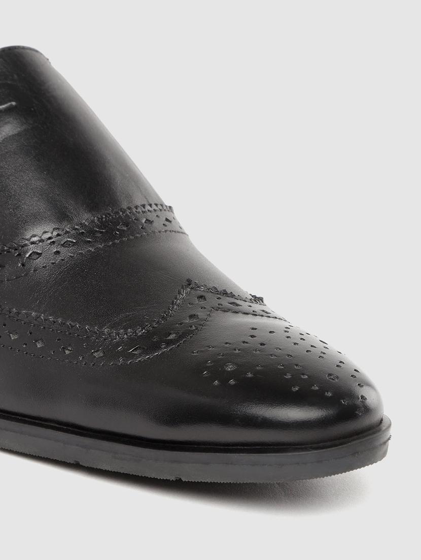 black lace-up brouges - 17129946 - Standard Image - 4