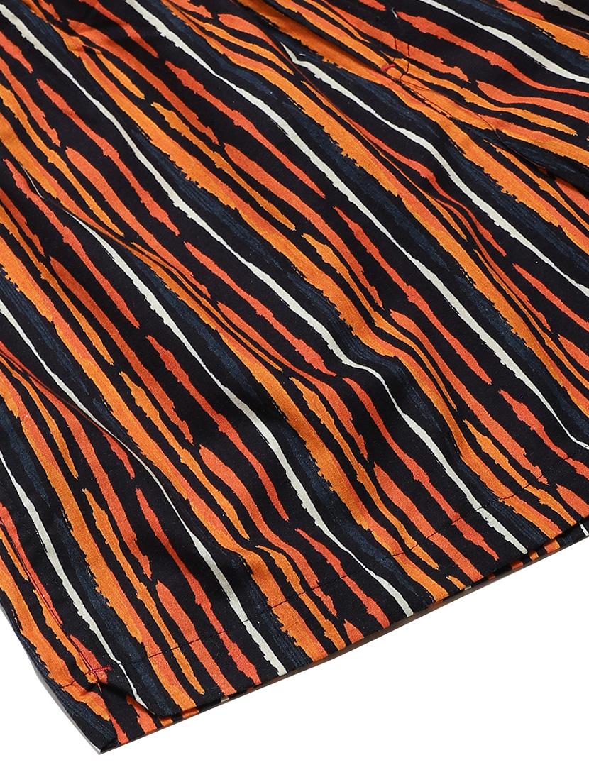 black striped boxer - 17148343 - Standard Image - 4
