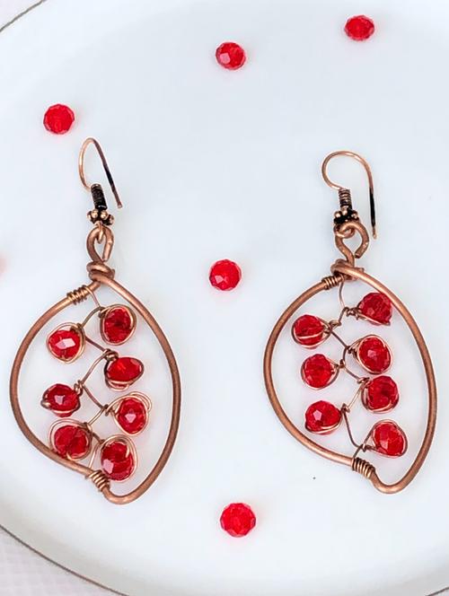 red crystal drop earring - 17211110 - Standard Image - 0