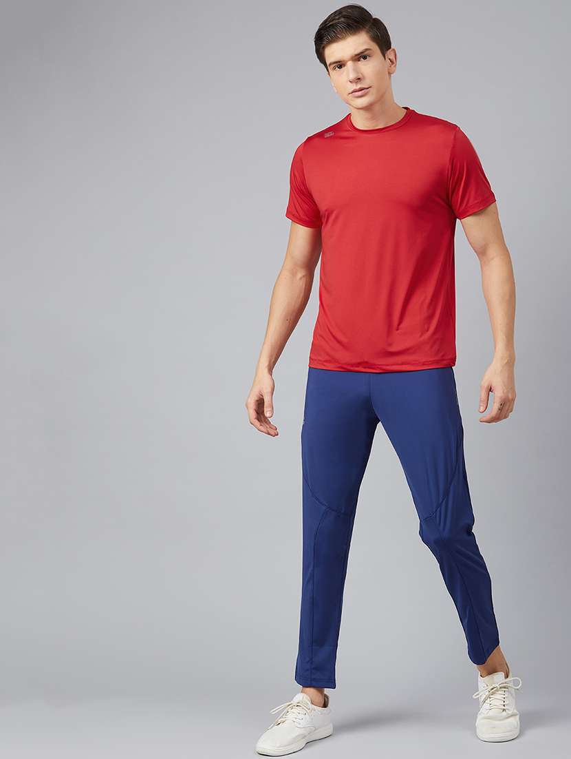 red solid t-shirt - 17213681 -  Standard Image - 4