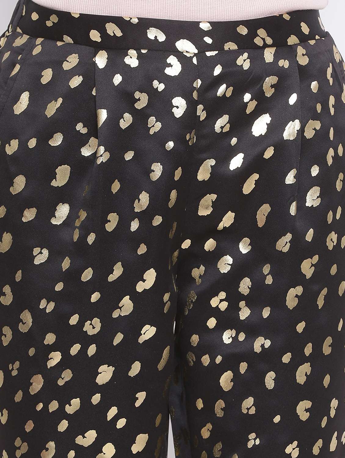 women black printed pleated trouser - 17233029 - Standard Image - 4