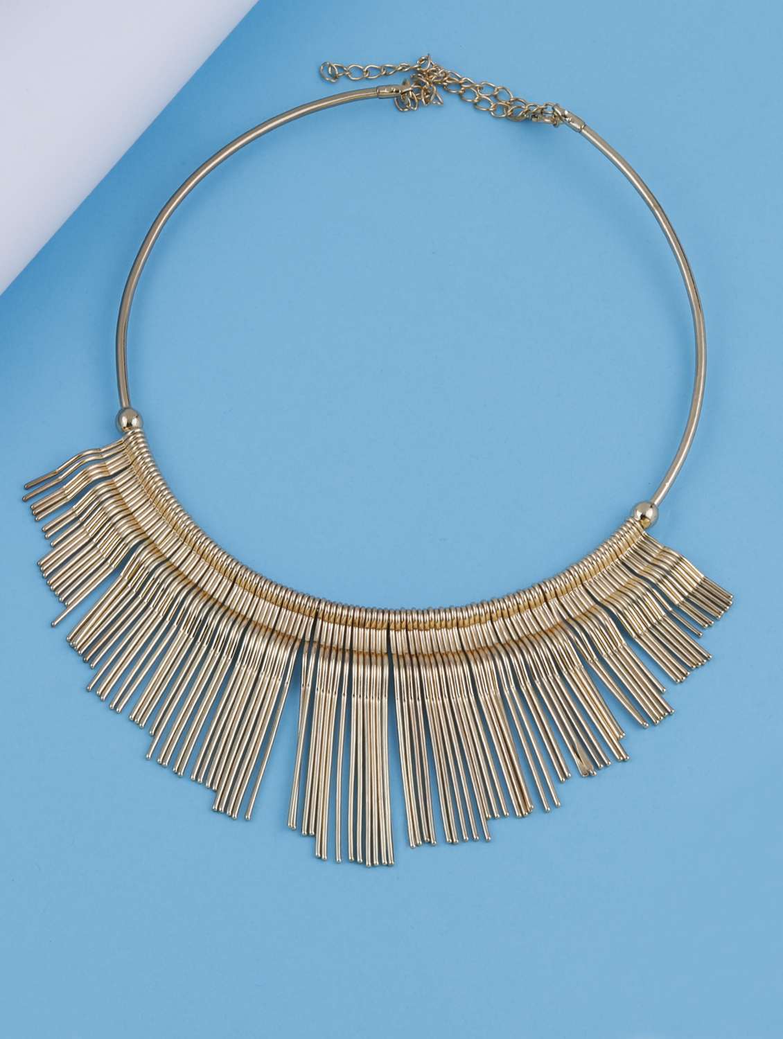 gold metal choker necklace
