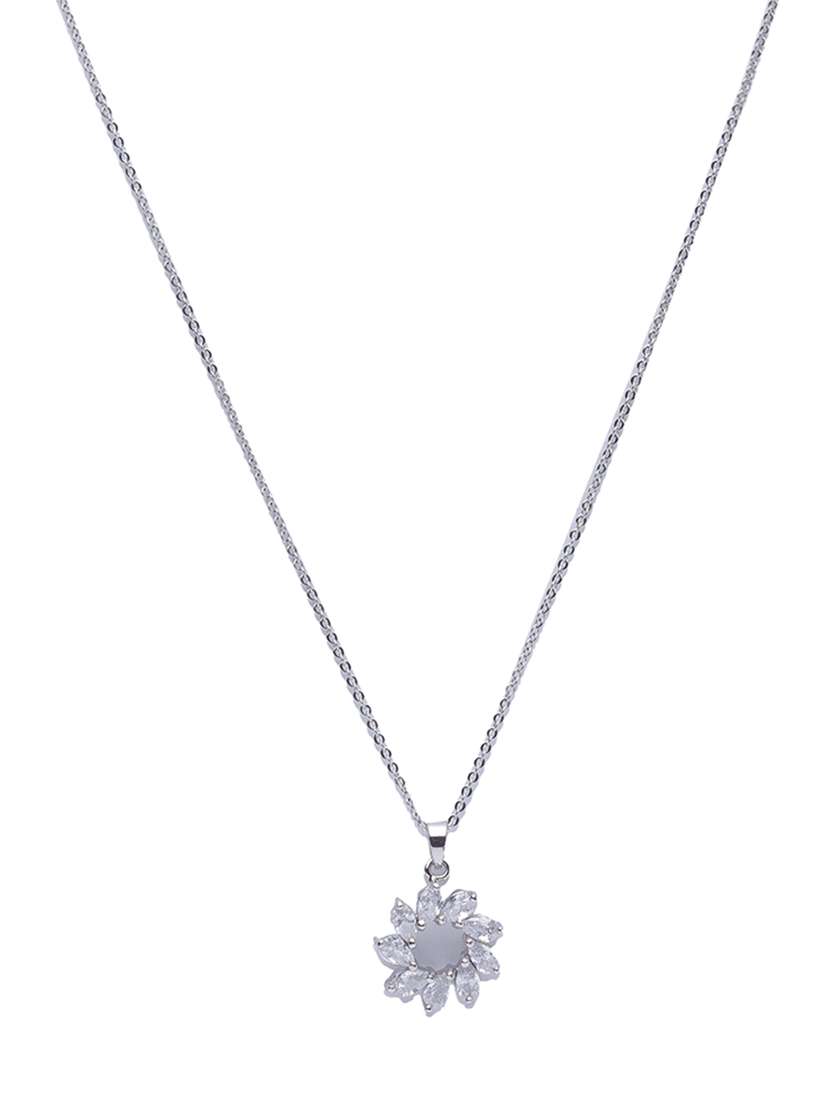 silver metal pendant