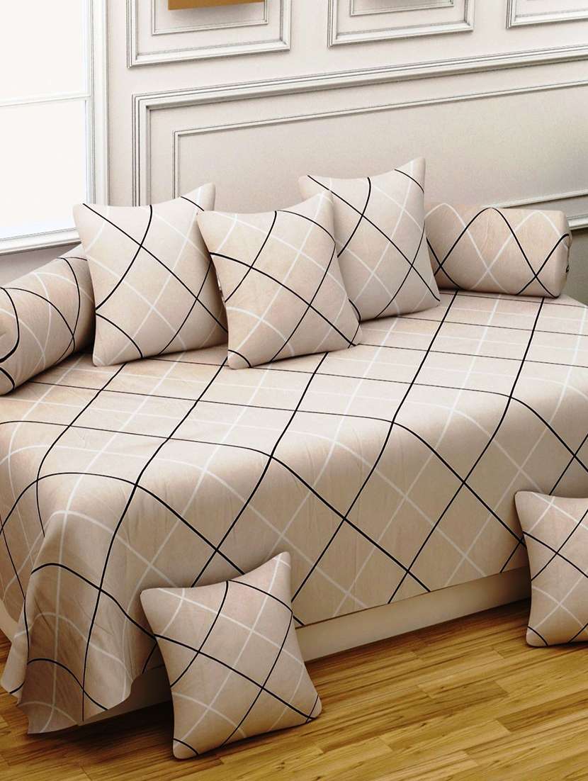 diwan set (set of 8 pcs)