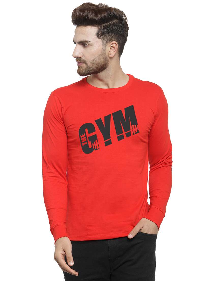 red chest print t-shirt