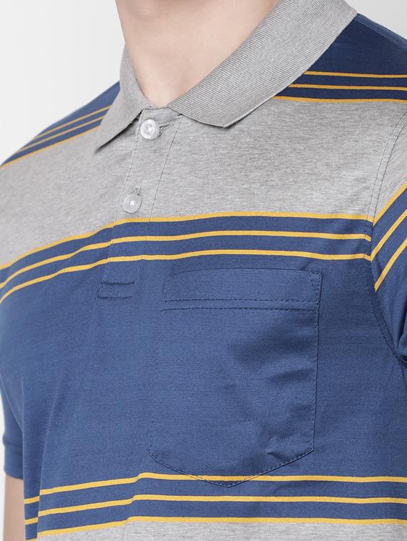 grey striped t-shirt - 17275628 - Standard Image - 4