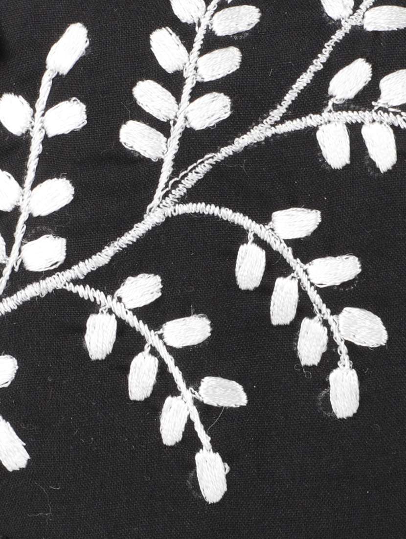 black cotton decorative women mask - 17279856 -  Standard Image - 4