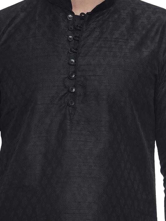 black jacquard silk blend long kurta - 17287473 - Standard Image - 4
