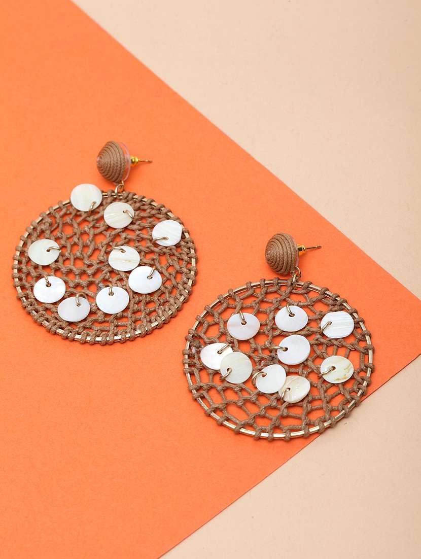 beige metal drop earring