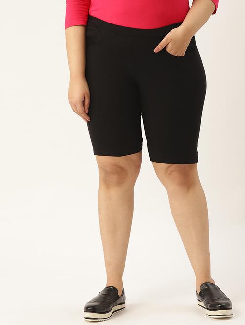 pocket detail solid shorts  - 17300407 -  Standard Image - 0