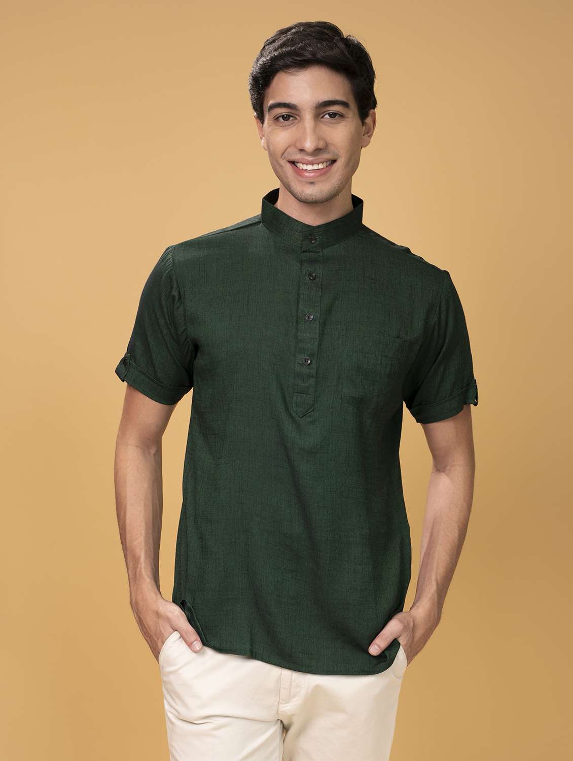 men bottle green solid short kurta