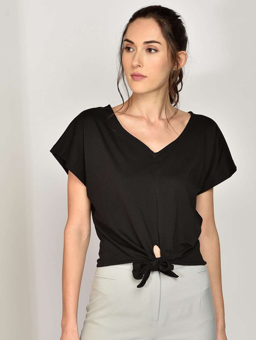 women's solid black v neck top