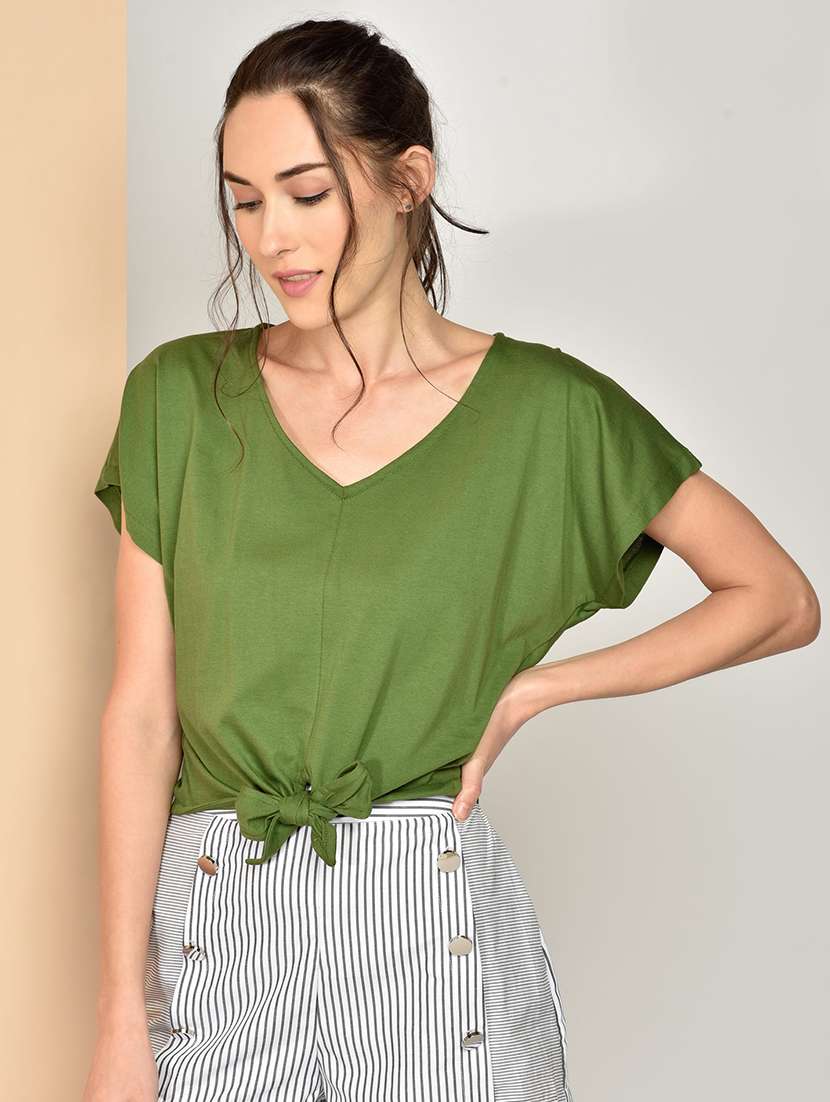 women's crop v neck top