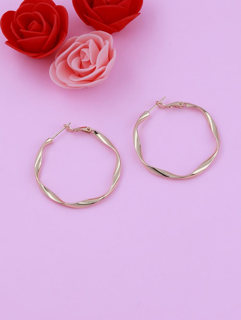 gold metal studs earring - 17393834 - Standard Image - 1