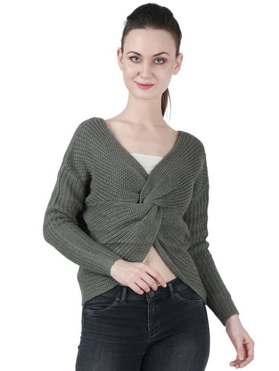 v-neck solid pullover