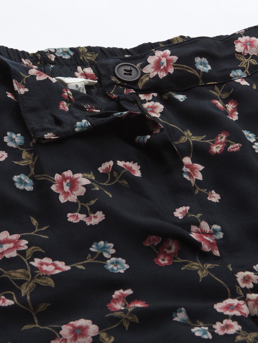 high rise printed shorts - 17408527 - Standard Image - 4