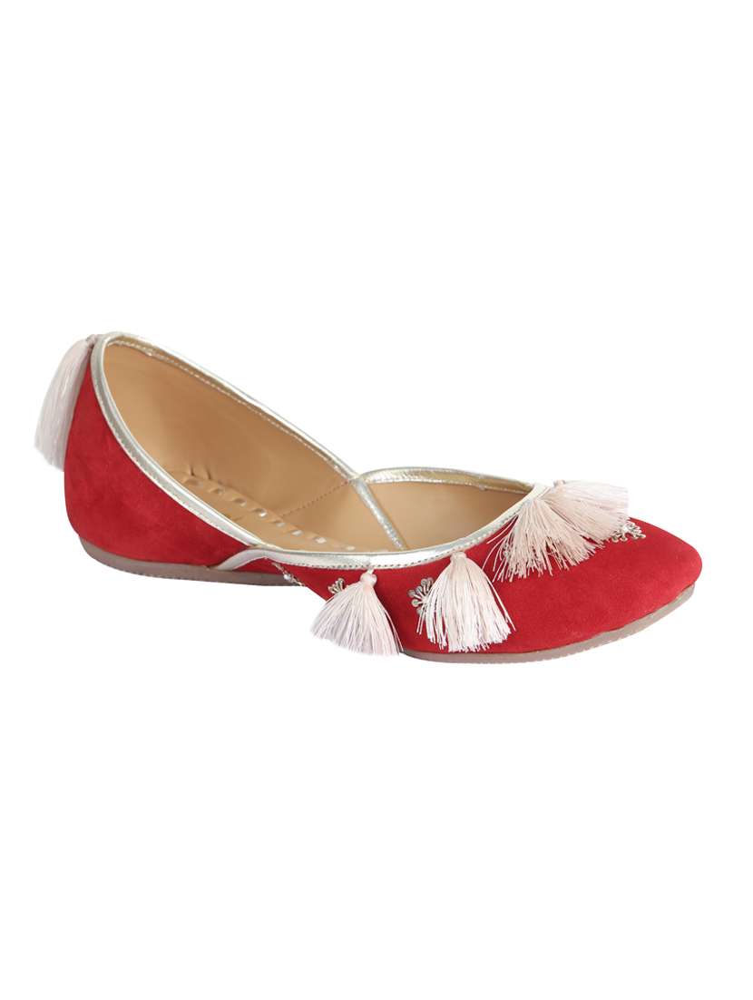 red slip on jutis 