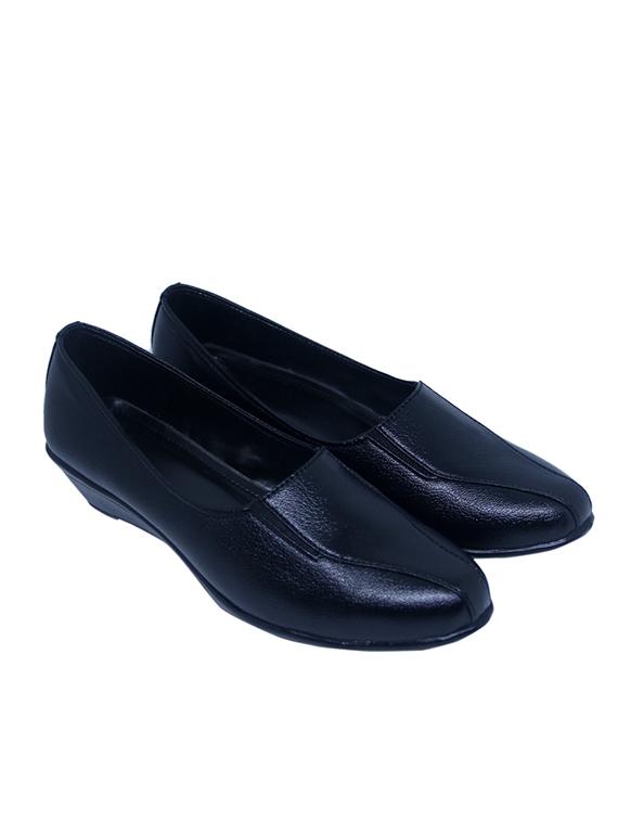 slip on wedges  - 17415561 -  Standard Image - 1