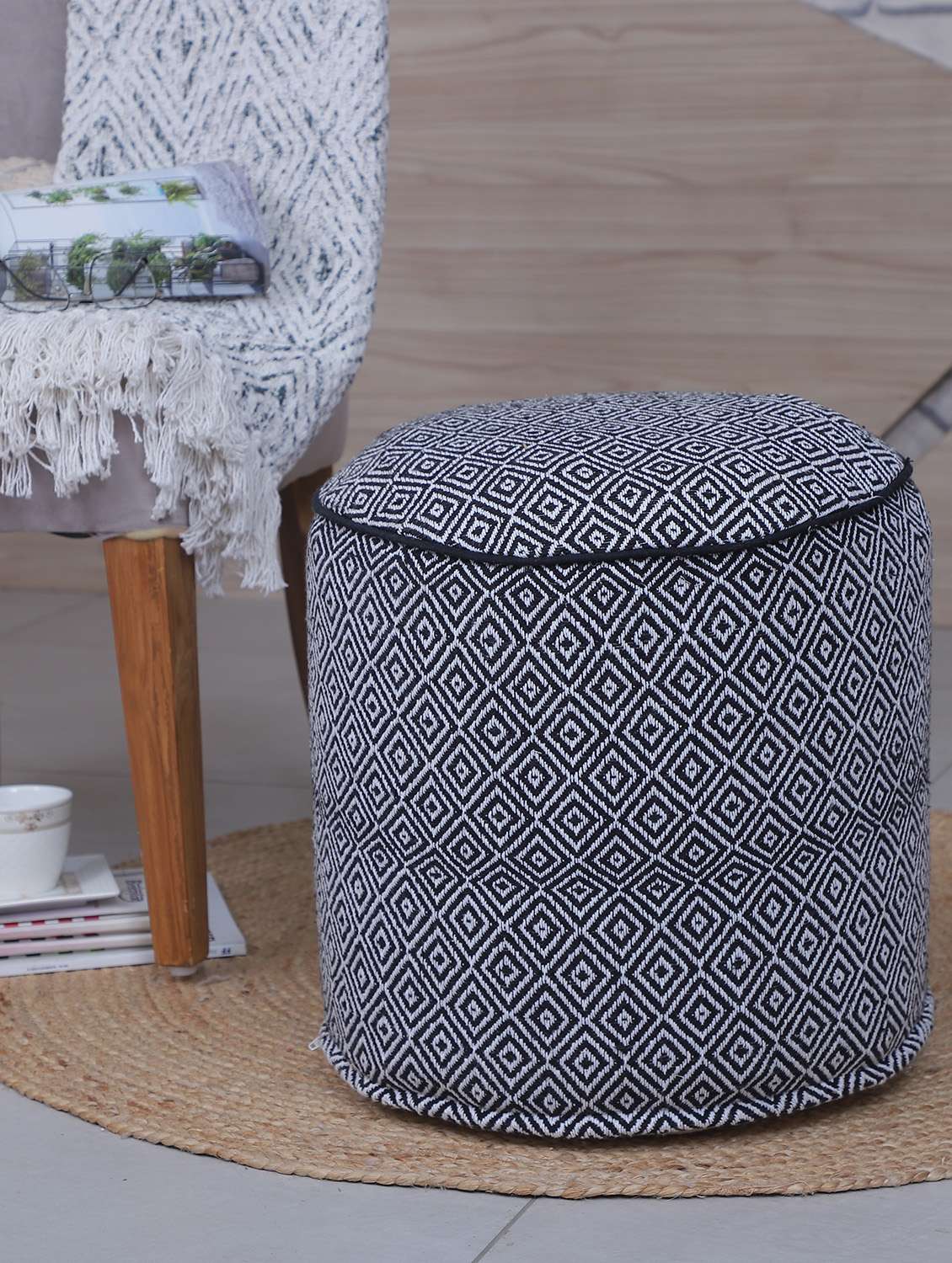   beautiful cylindrical diamond cotton pouf 