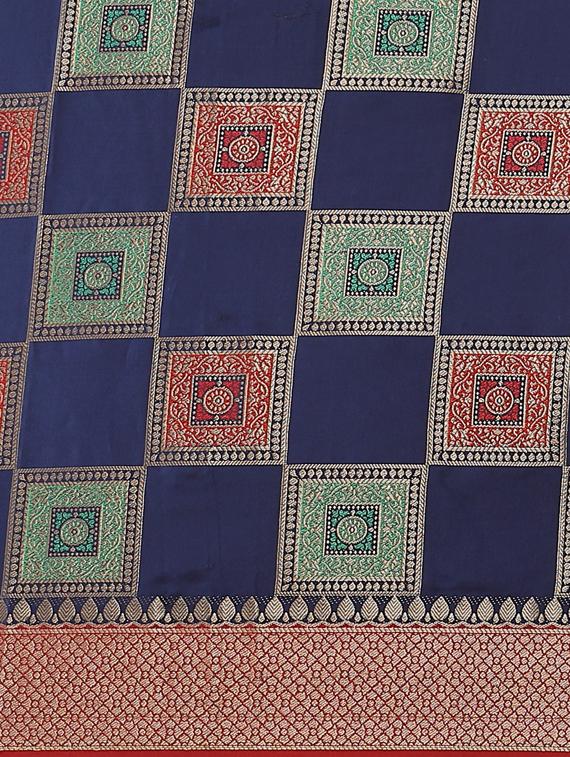 navy silk blend banarasi saree with blouse - 17428342 - Standard Image - 4