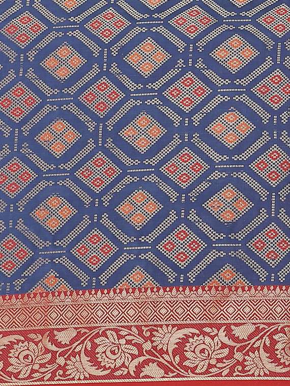 navy silk blend banarasi saree with blouse - 17429002 - Standard Image - 4