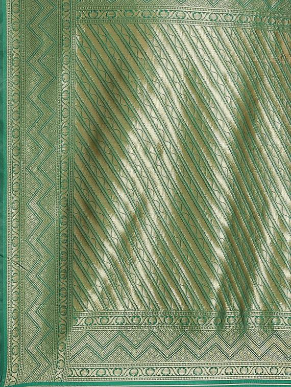 floral banarasi saree with blouse - 17429290 - Standard Image - 4