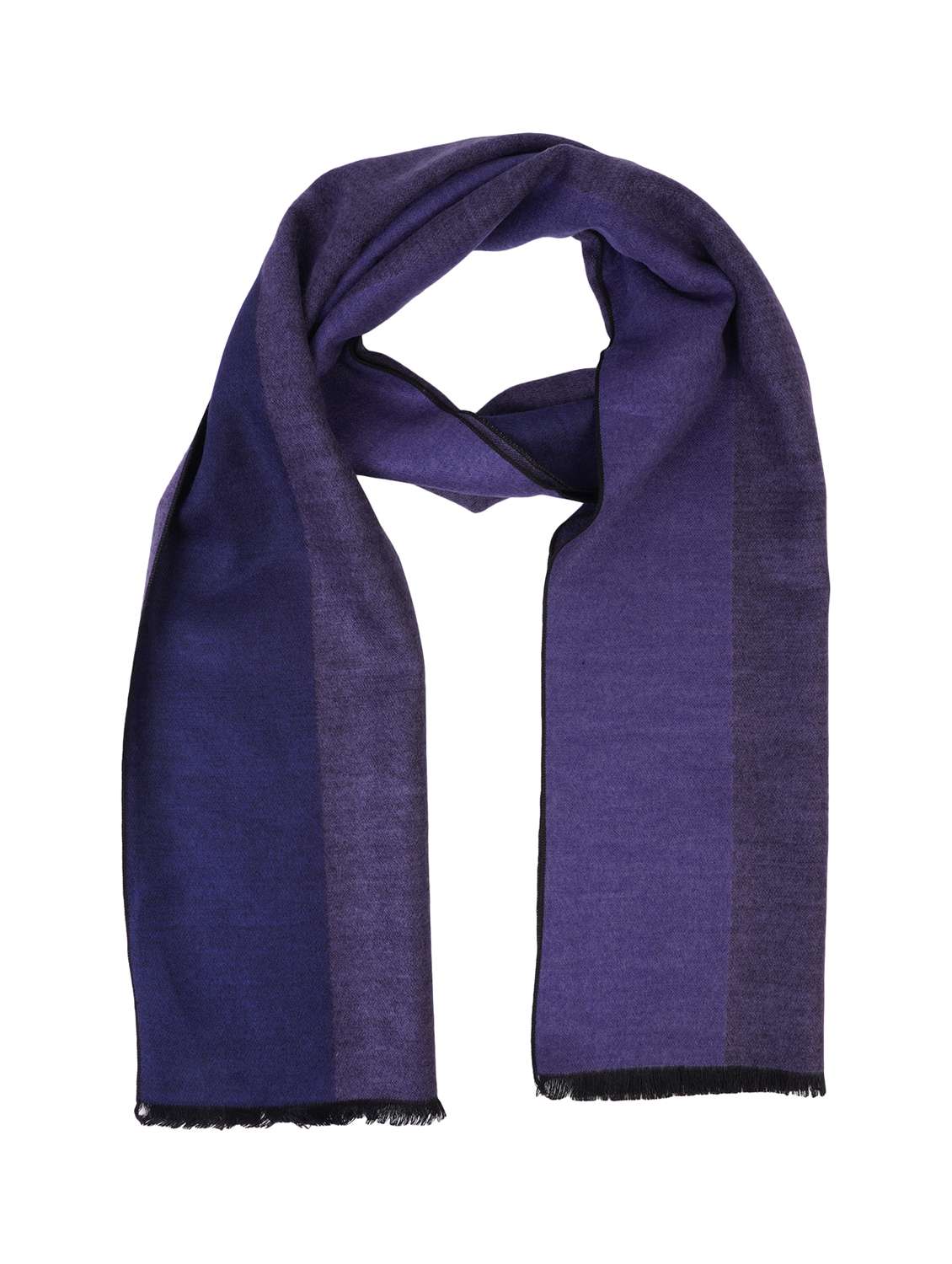 navy blue wool muffler - 17430203 -  Standard Image - 4