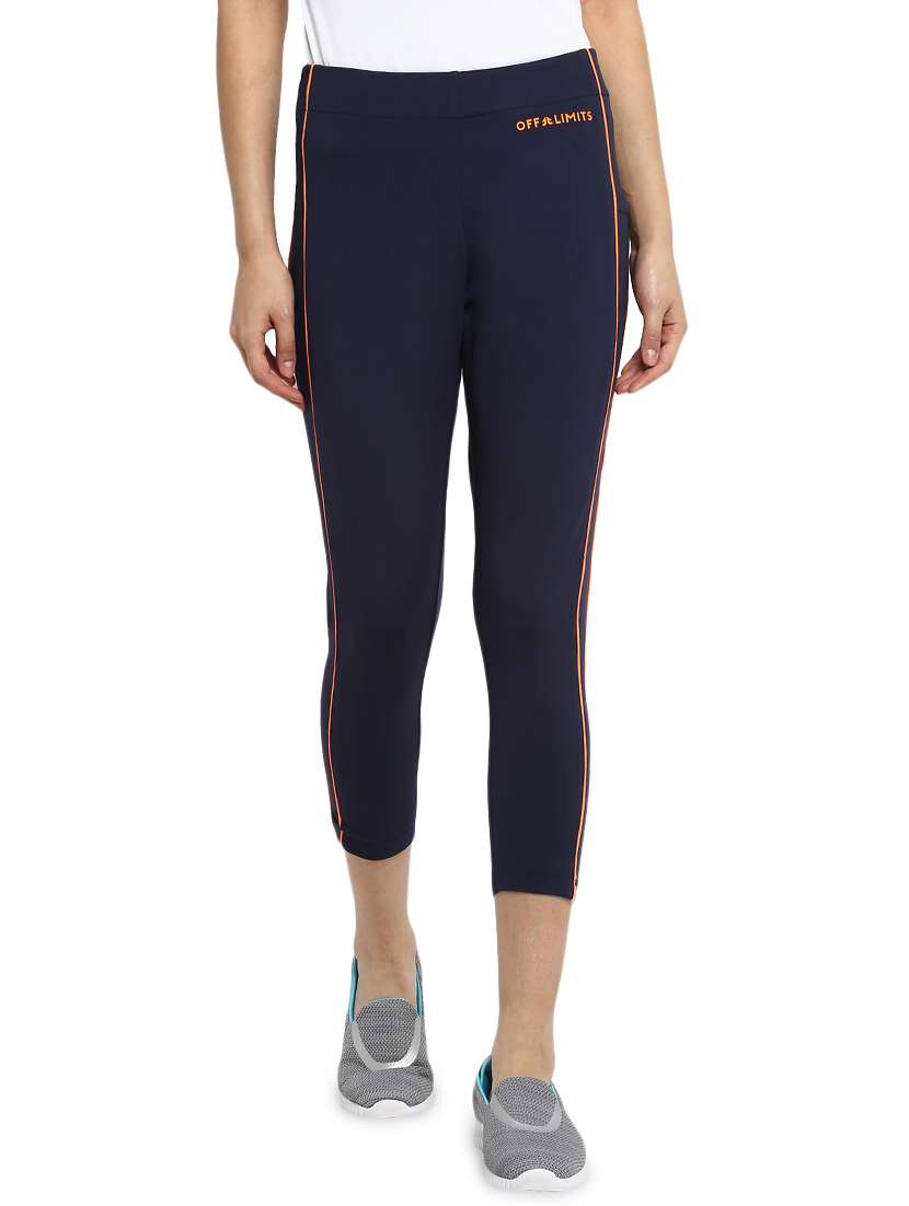 mid rise sports capri 