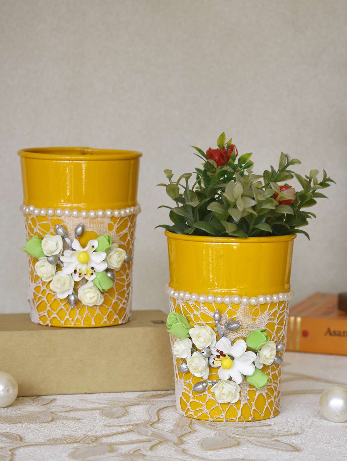   planter cum flower pot