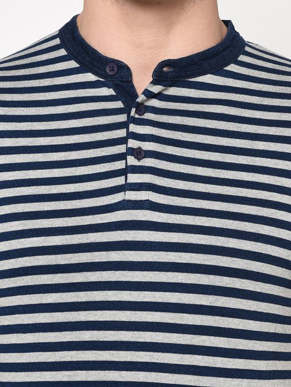 grey striped t-shirt - 17453501 - Standard Image - 4