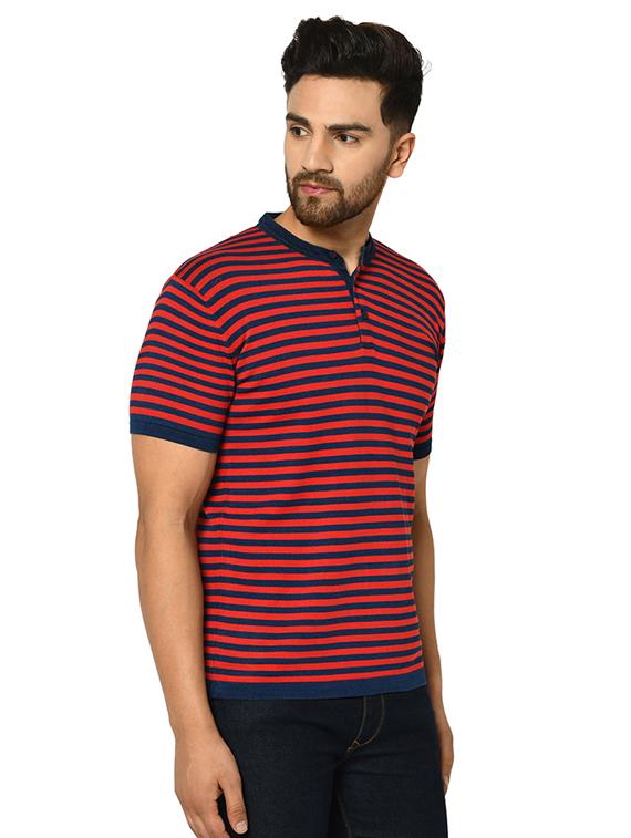 red striped t-shirt - 17453531 -  Standard Image - 1