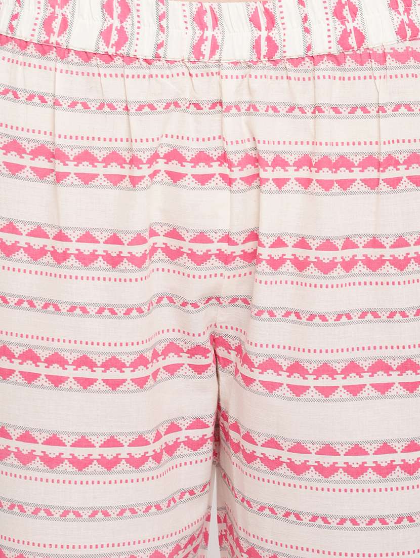 floral suit set - 17459663 -  Standard Image - 4