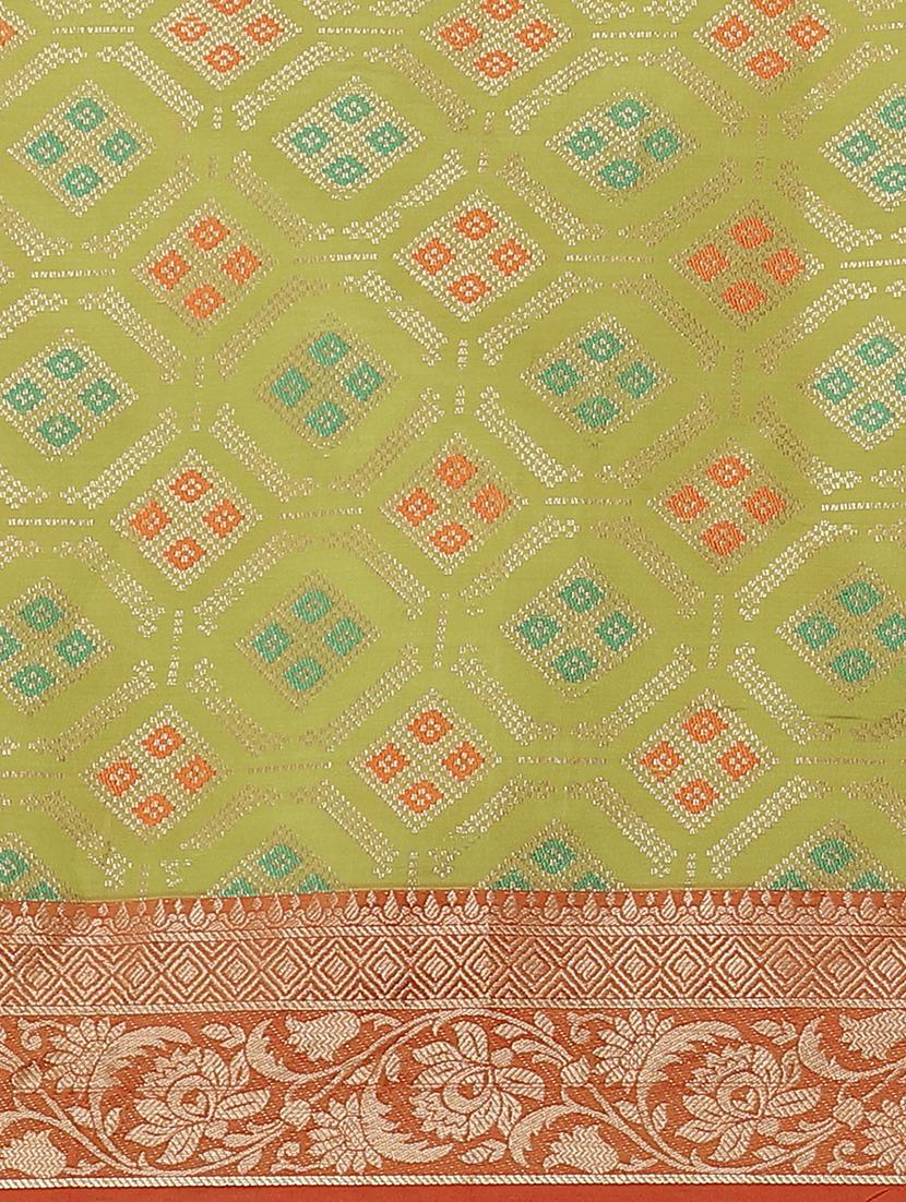 checkered banarasi saree with blouse - 17465494 - Standard Image - 4