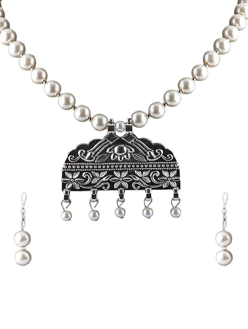 silver plated pearl necklace - 17466215 - Standard Image - 1