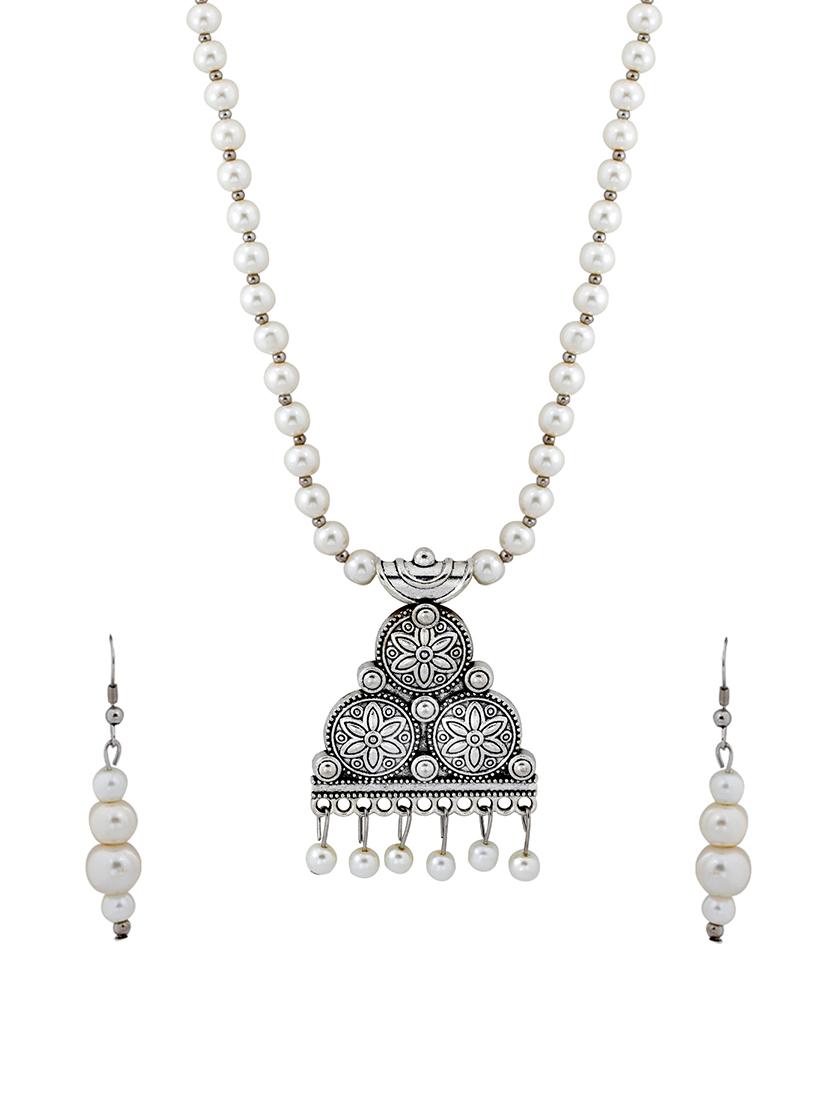 silver plated pearl necklace - 17466232 - Standard Image - 1