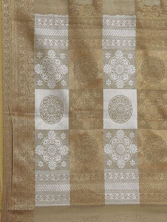 self design woven saree with blouse - 17468994 -  Standard Image - 4