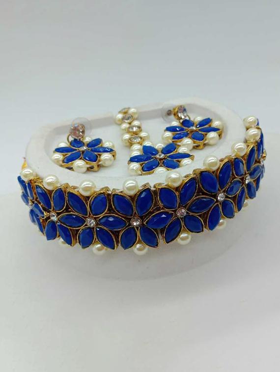 blue metal choker necklace - 17482276 - Standard Image - 1