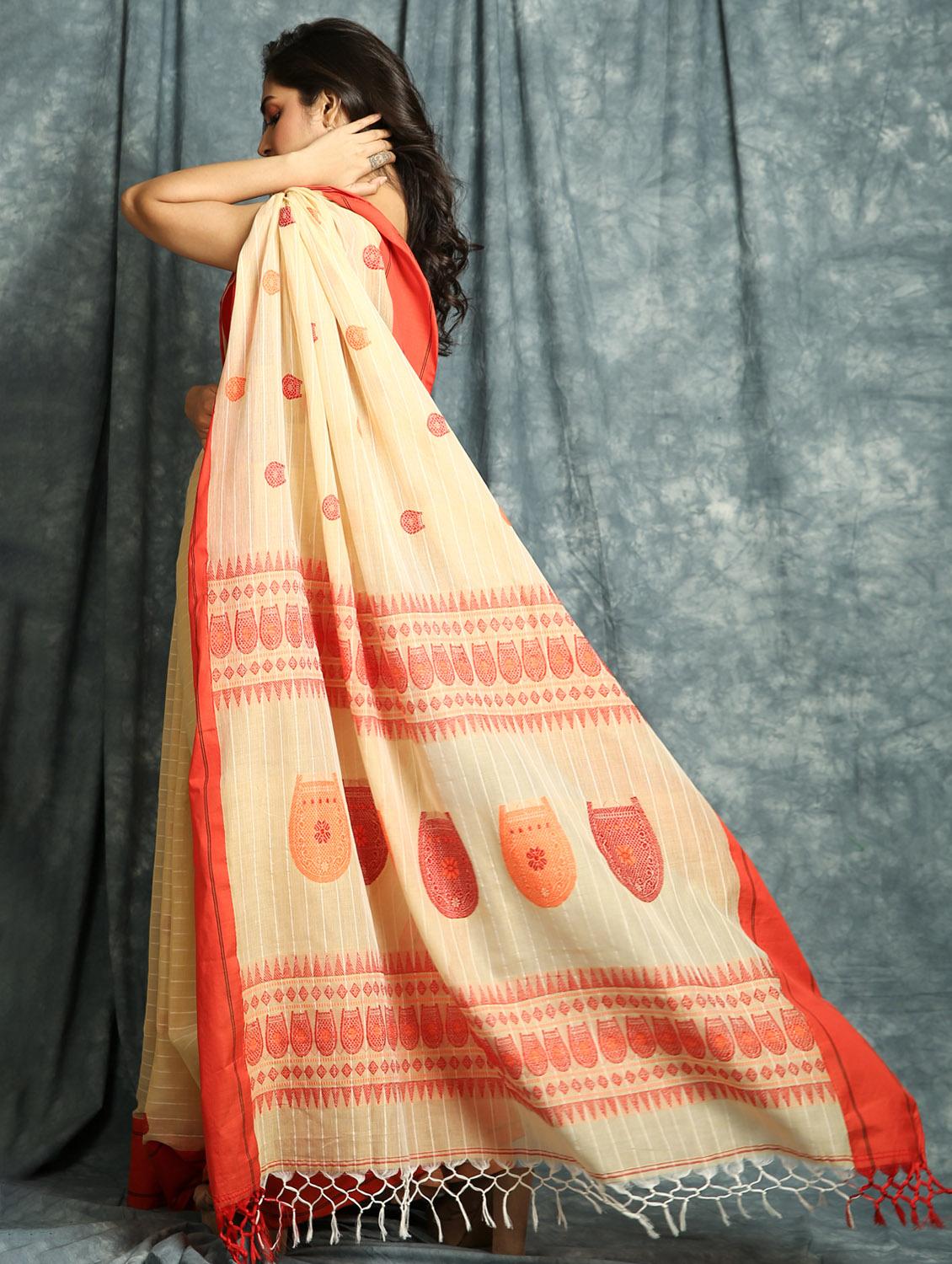 self design woven saree with blouse - 17482419 - Standard Image - 1
